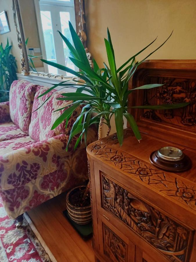 Гостевой дом Mount Pleasant Country House Лукан Экстерьер фото