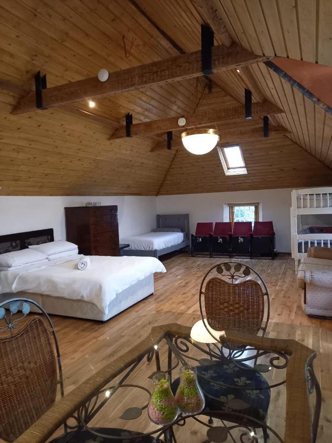Гостевой дом Mount Pleasant Country House Лукан Экстерьер фото